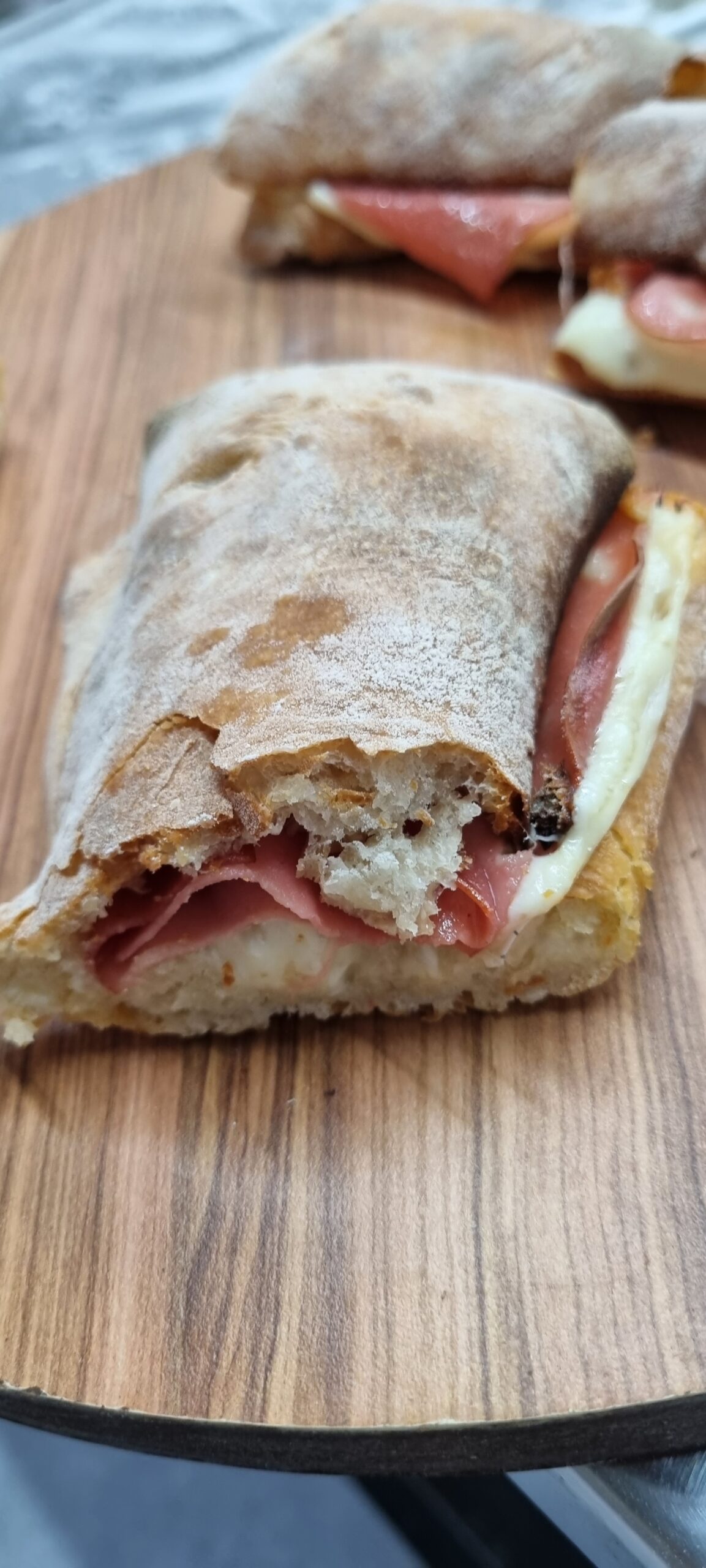 Ciabatta assada no forno de lastro Larroyd