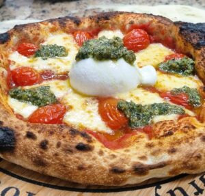 Burrata e pesto de manjerição