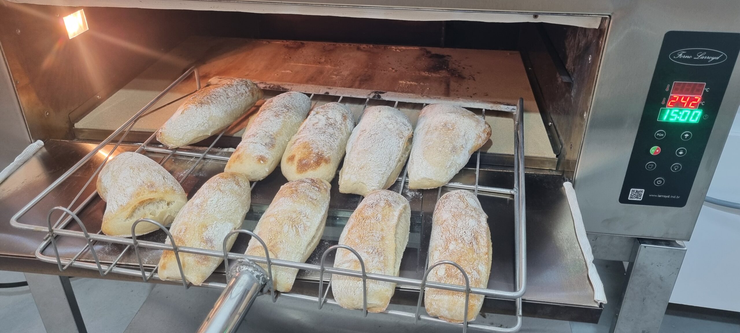 Ciabatta assada no forno de lastro Larroyd