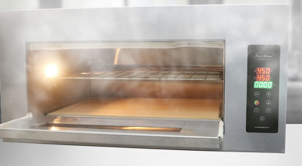 Sistema de vaporização do forno Larroyd injetando vapor na câmara
